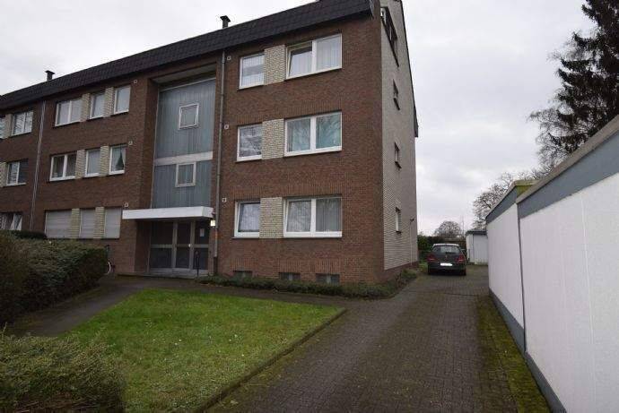 2,5 Raum Wohnung auf der Wolfgangstr. in DU-Vier Linden sucht netten Mieter, 47179 Duisburg (Aldenrade Alt-Walsum Fahrn Vierlinden Wehofen)