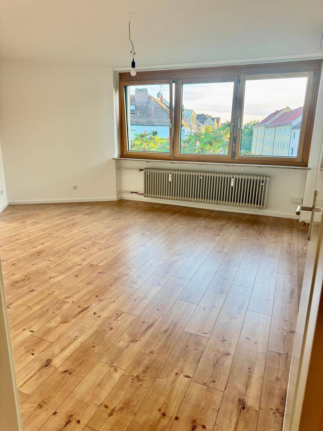 Frisch kernsanierte 3 Zimmer Wohnung direkt am Stadtpark, 90409 Nürnberg (Großreuth h. d. Veste Gärten h. d. Veste Maxfeld Schoppershof)