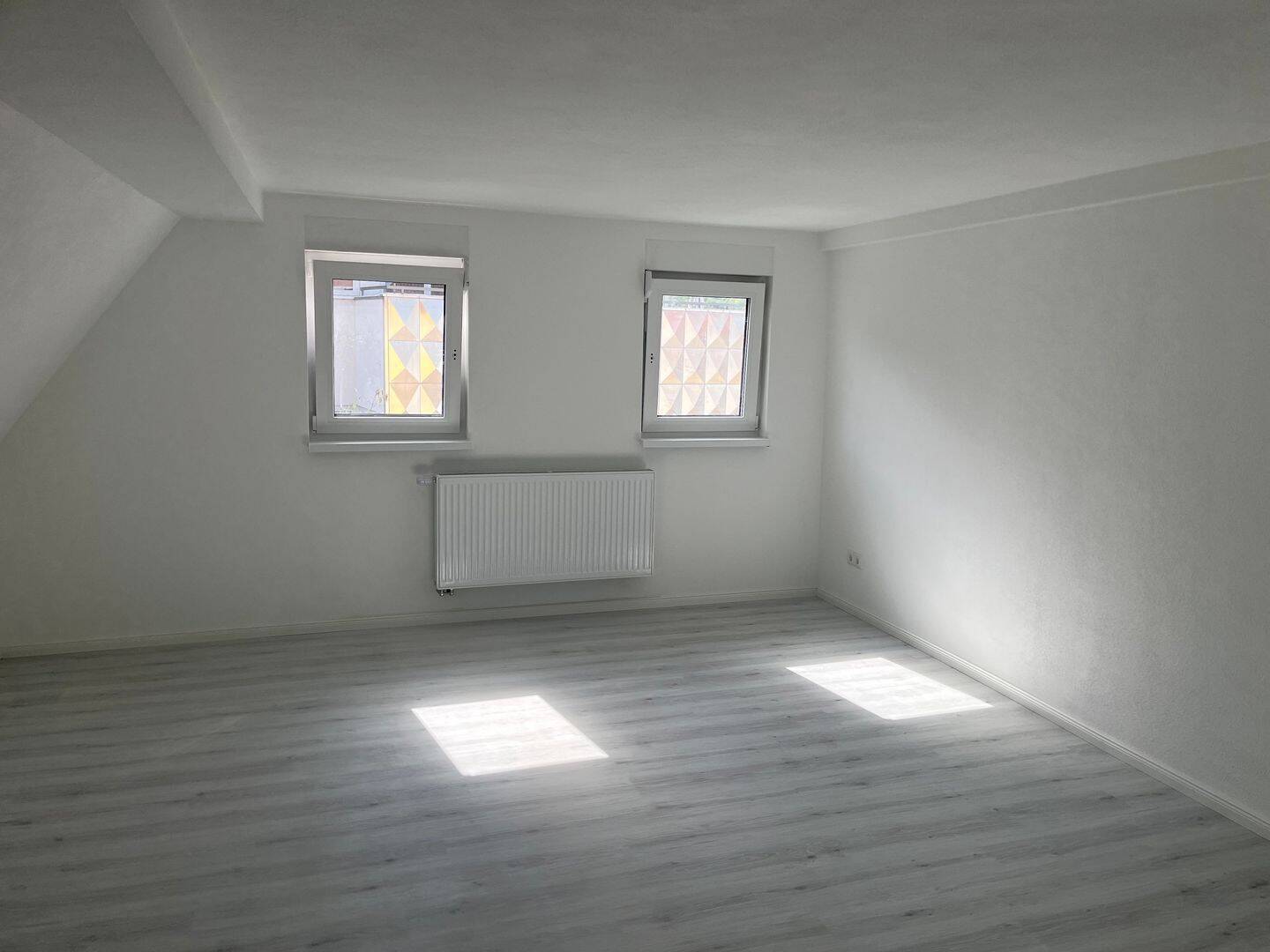 Neusanierte 4 Zimmerwohnung in gefragte Lage, 71665 Vaihingen an der Enz