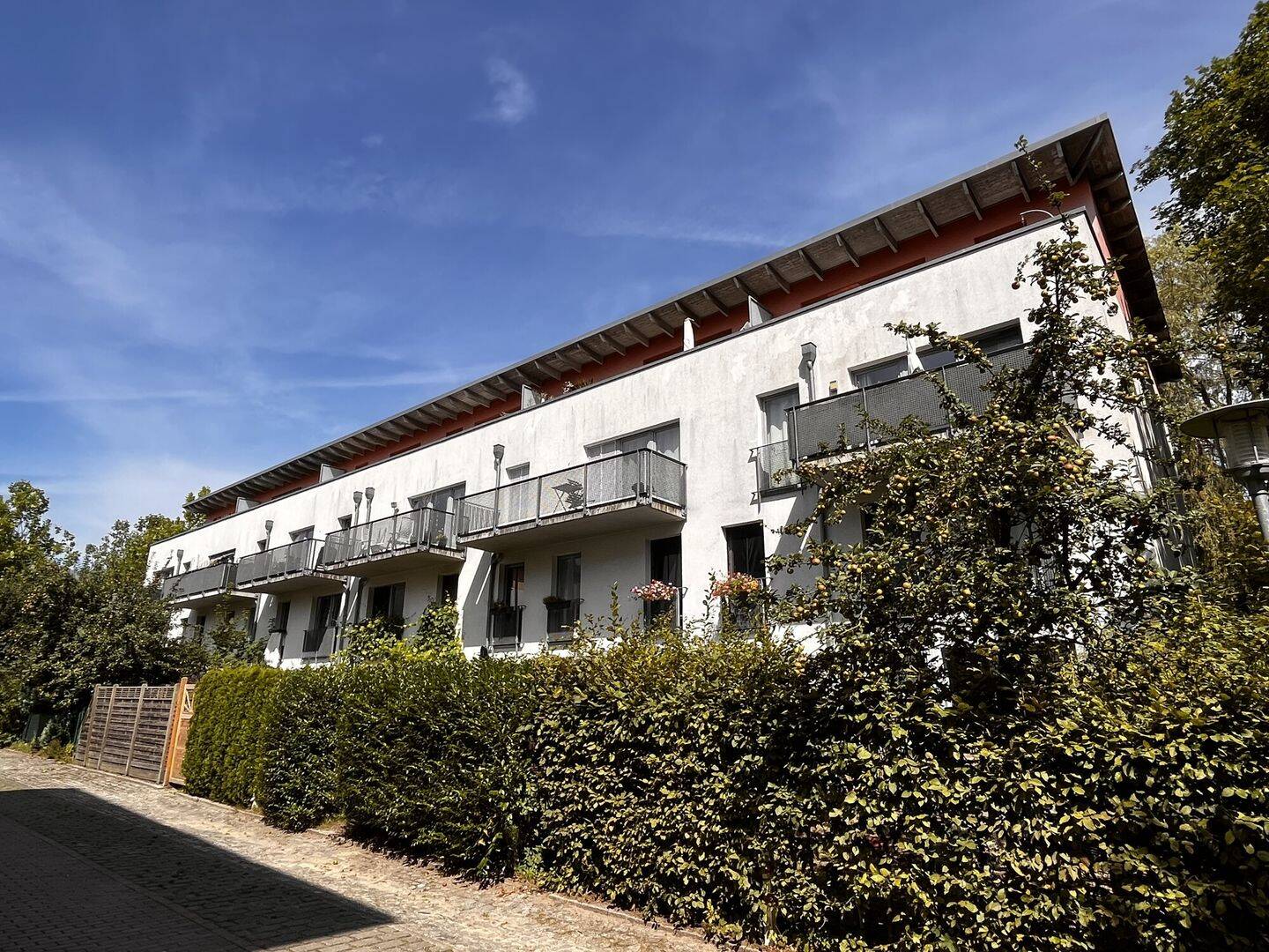 Familienfreundliche Etagenwohnung zur Miete mit Terrasse in Hamburg Langenhorn – Wentzel Dr., 22417 Hamburg (Hamburg-Nord Hummelsbüttel Langenhorn)