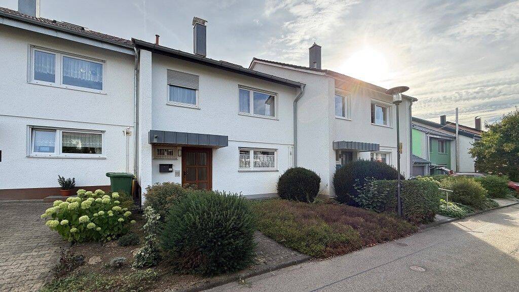 Attraktives Reihenmittelhaus in ruhiger Wohnlage von VS-Marbach, 78052 Villingen-Schwenningen