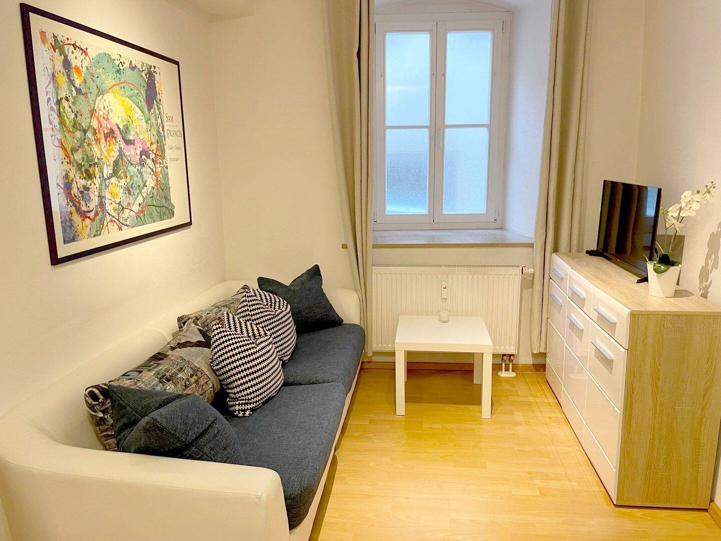 Genießen Sie die 2 Zimmer-Wohnung mit Altstadt-Flair!, 93047 Regensburg (Innenstadt Kasernenviertel Ostenviertel Westenviertel)