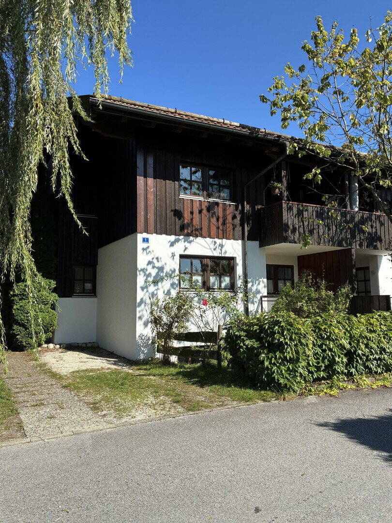 Vielseitige Maisonette / Souterrain Wohnung 83 +42 m² in naturnaher Lage – multifunktionale Garage, 83083 Riedering