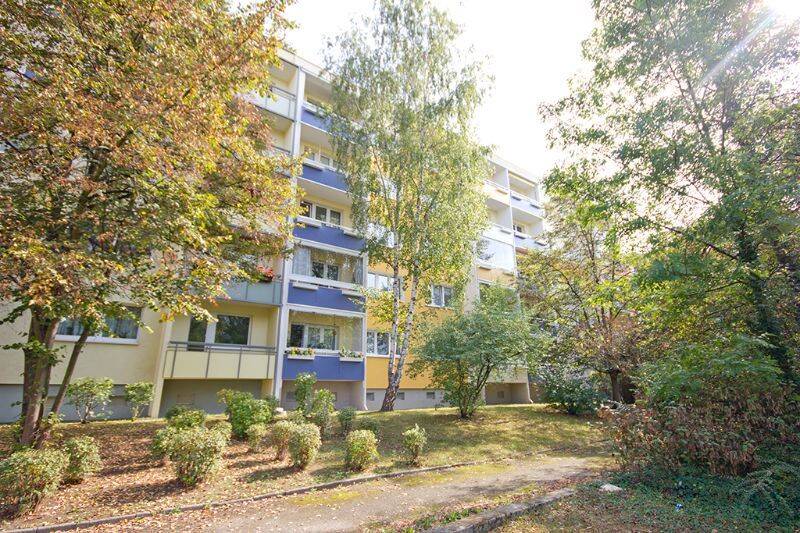 In der Herrichtung! 3-Raumwohnung mit Balkon in der Südstadt., 6128 Halle (Saale) (Böllberg-Wörmlitz Gesundbrunnen Innenstadt Silberhöhe Südstadt)