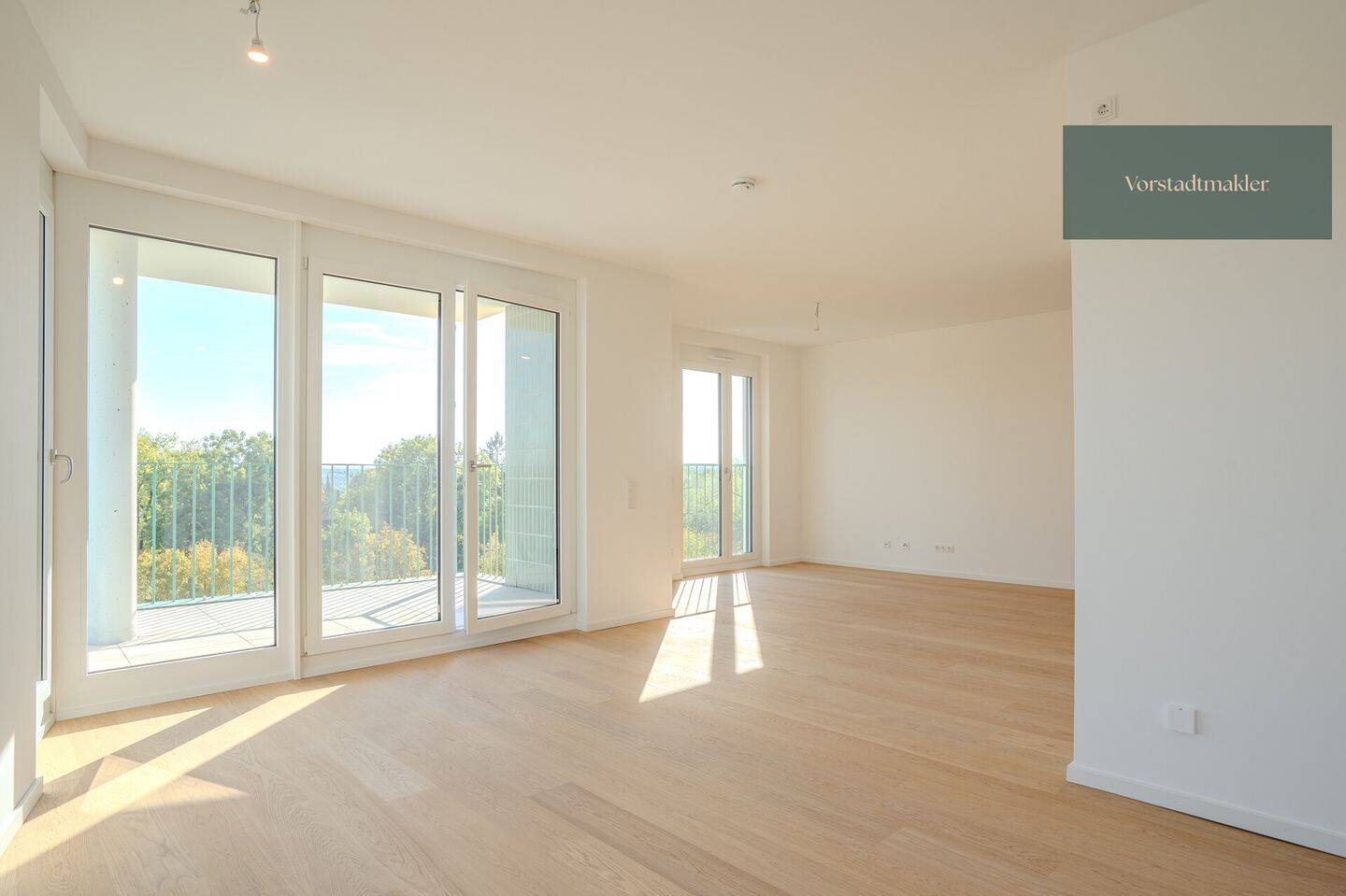 WEITBLICK ÜBER GANZ MÜNCHEN: LUXURIÖSE 3-ZIMMER-WOHNUNG ZUM ERSTBEZUG IM 7. STOCK, 81673 München (Berg am Laim)