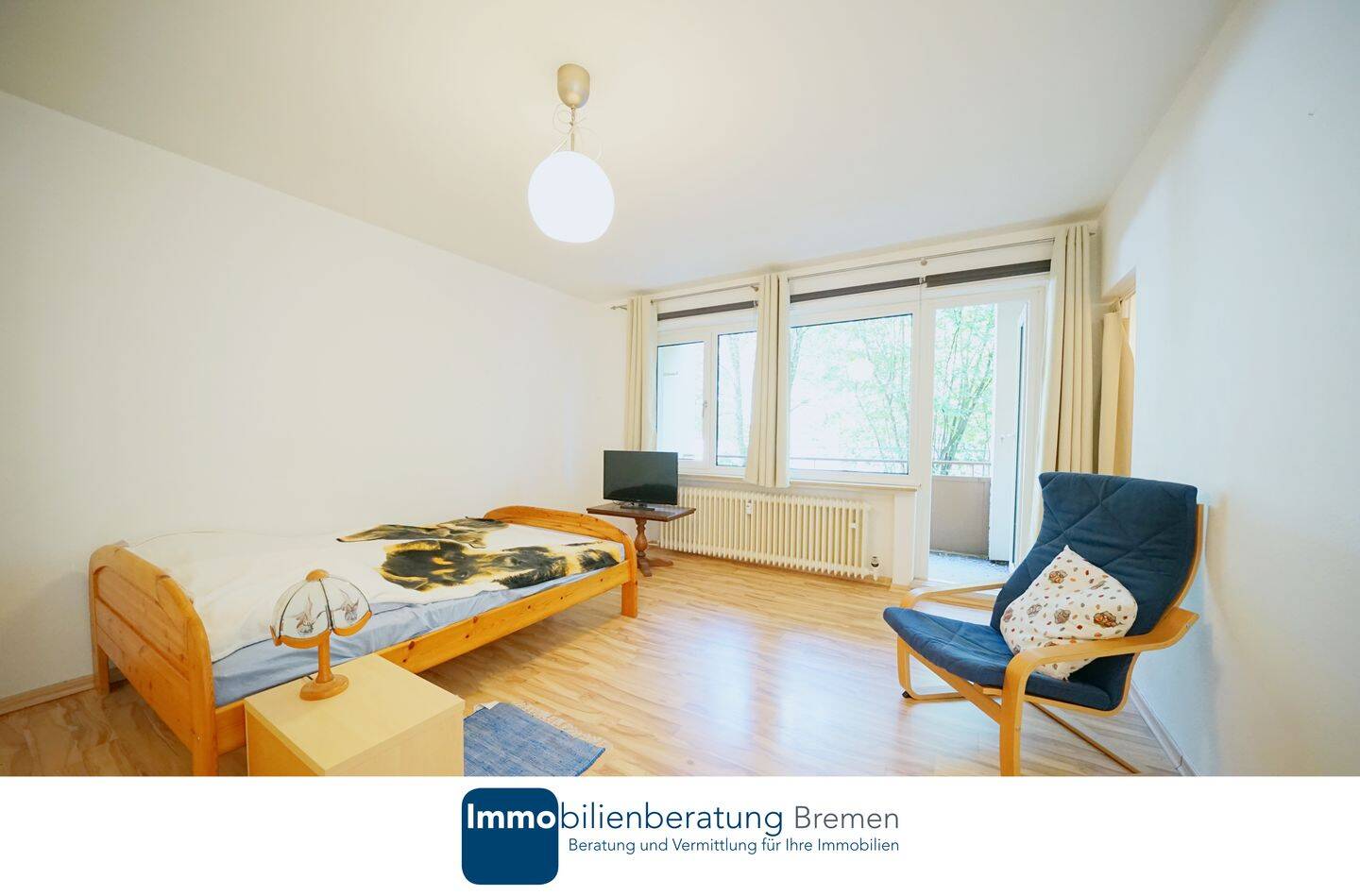Gepflegte Eigentumswohnung mit Loggia und Garage, 28213 Bremen (Neu Schwachhausen Riensberg)