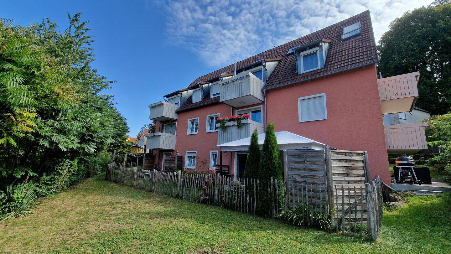 Burgblick aus 3-Zimmer-Eigentumswohnung mit Garten, 91327 Gößweinstein