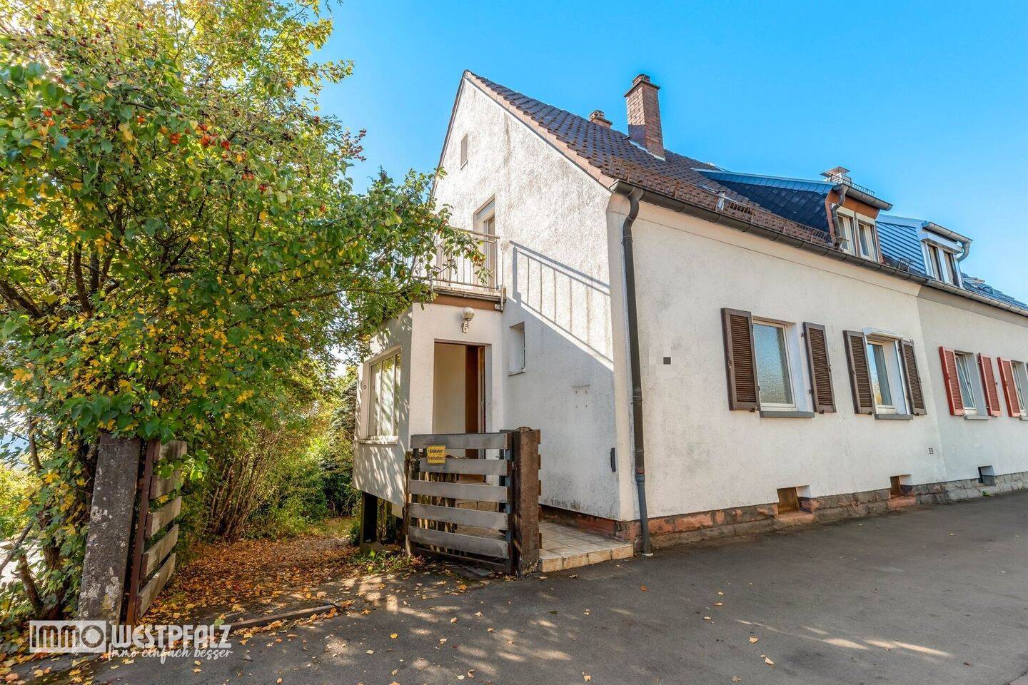 Einfamilienhaus mit Garten, Balkonen und Fernblick – Platz für Ihre Wohnideen, 66955 Pirmasens (Erlenbrunn Innenstadt Niedersimten Ruhbank Winzeln)