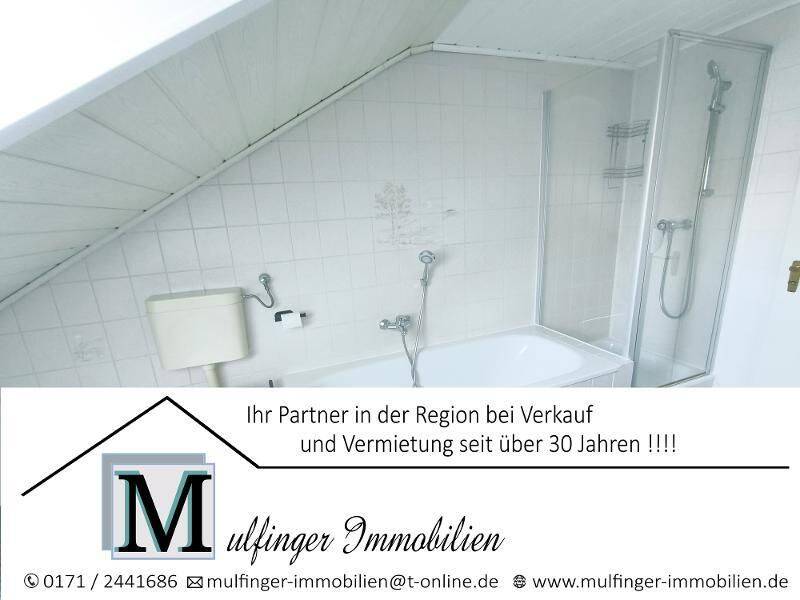 3 Zi. DG Wohnung mit Küche, Gartenmitbenutzung und Stellplatz, 91085 Weisendorf
