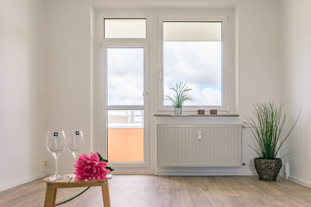 3-Raum-Wohnung mit Balkon und den Spielplatz im Wohnumfeld, 9130 Chemnitz (Hilbersdorf Sonnenberg Yorckgebiet Zentrum)