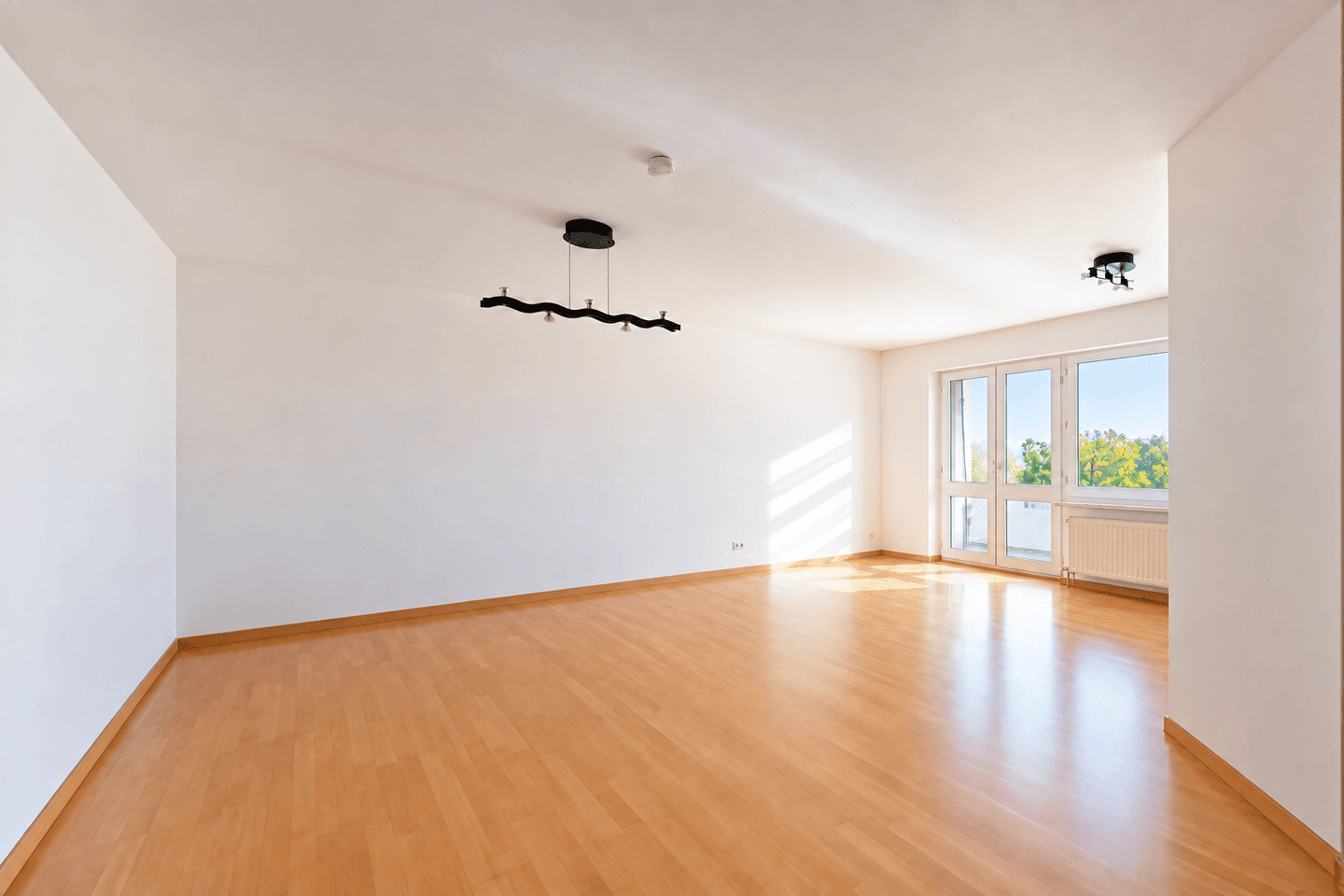 Gepflegte 3-Zimmer-Wohnung mit Südbalkon und Tiefgaragenstellplatz, 90408 Nürnberg (Großreuth h. d. Veste Gärten h. d. Veste Maxfeld Nordbahnhof Sankt Johannis)