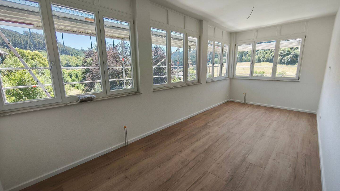 Lichtdurchflutete 2-Zimmerwohnung – Erstbezug – Einbauküche, 78147 Vöhrenbach