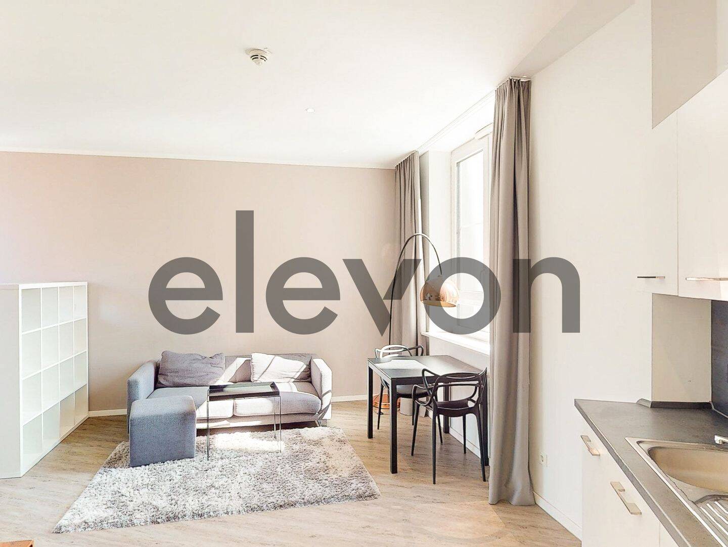 Modern möblierter Wohnkomfort: 1 Zimmer mit EBK, 55116 Mainz (Altstadt Neustadt Oberstadt)