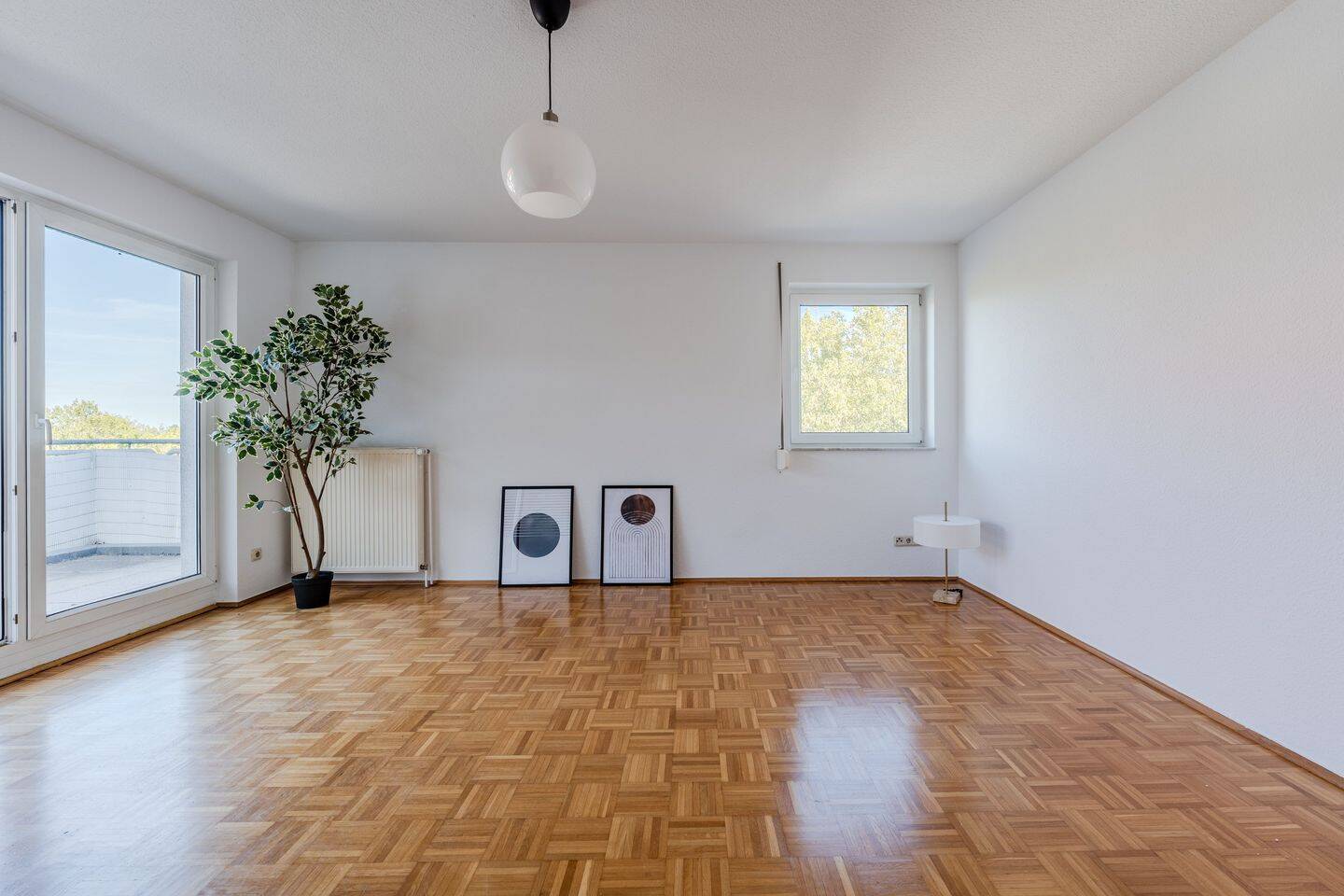 Helle 2-Zi.-Wohnung mit Balkon in Stadtfeld Ost, 39108 Magdeburg (Altstadt Stadtfeld Ost)