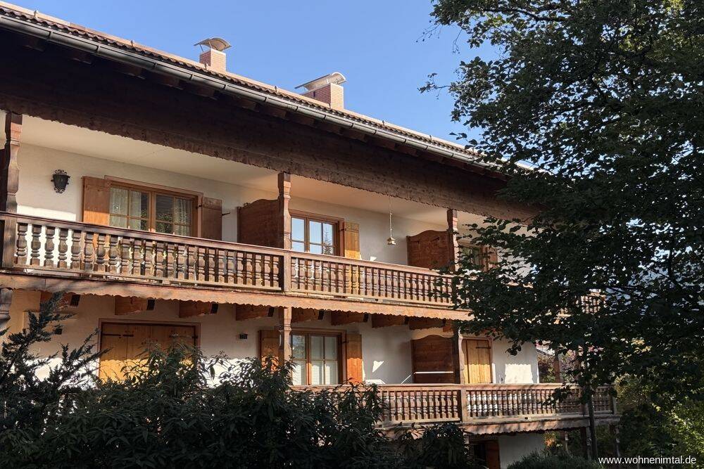 Wohnen im Tal Immobilien Bad Wiessee – Wunderschöne Galerie Wohnung in Seenähe, 83707 Bad Wiessee