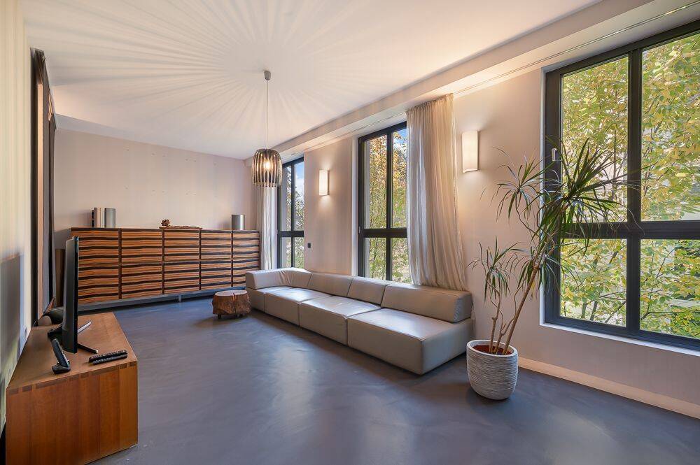 Sachsenhäuser-Maisonette: Stilvoll urbaner Loft-Charakter auf zwei Ebenen, 60596 Frankfurt am Main (Sachsenhausen)
