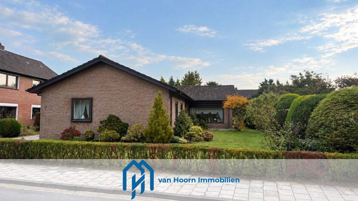 Großzügiger Winkelbungalow mit Garage und großem Garten in bester Lage von Leer-Heisfelde, 26789 Leer (Ostfriesland)