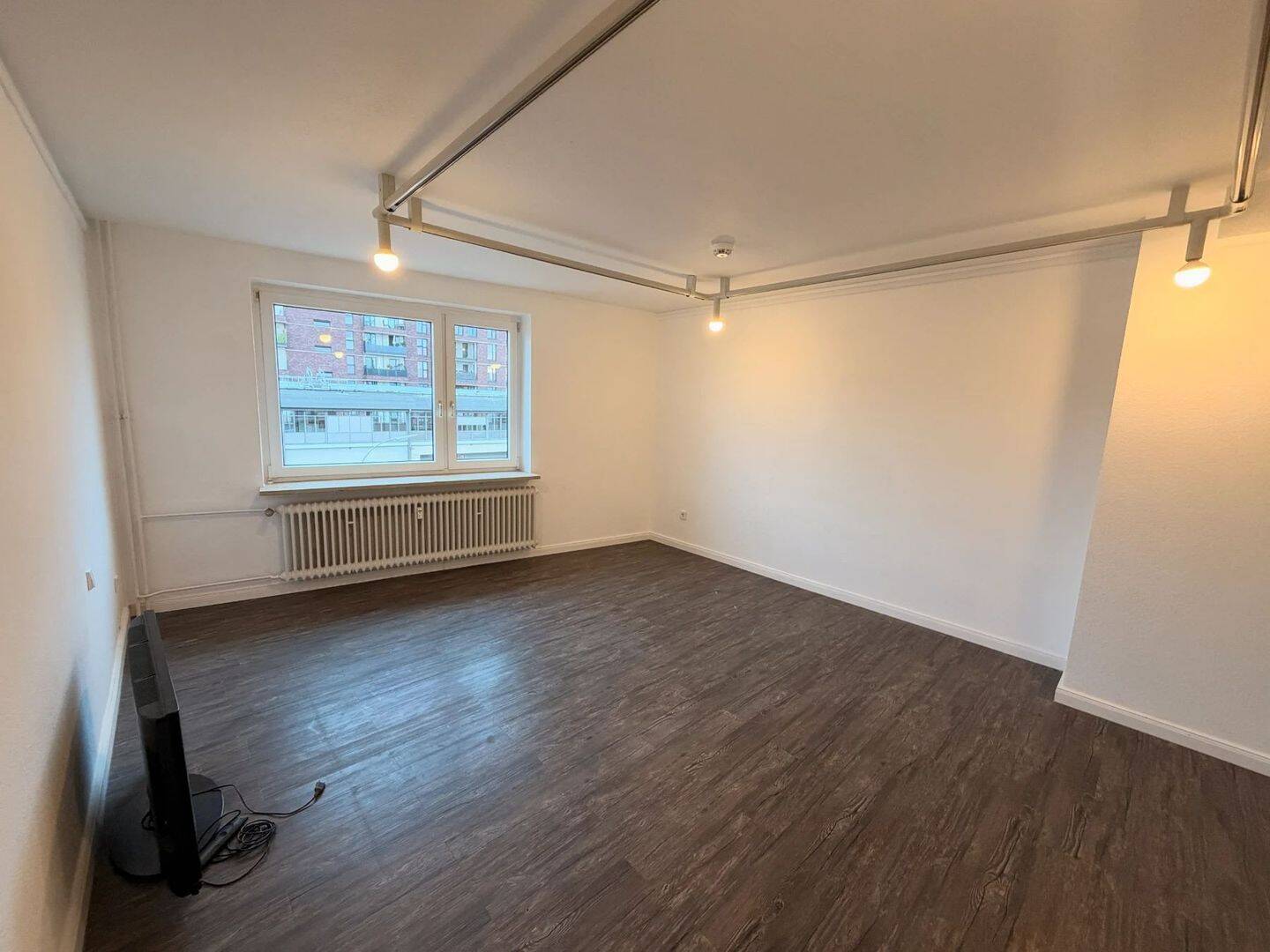 1 WG-Zimmer (22,3m²) in 5er-WG – Hamburger Str.-weitere neue Mitbewohner in zentraler Lage gesucht!, 22083 Hamburg (Hamburg-Nord Barmbek-Süd)