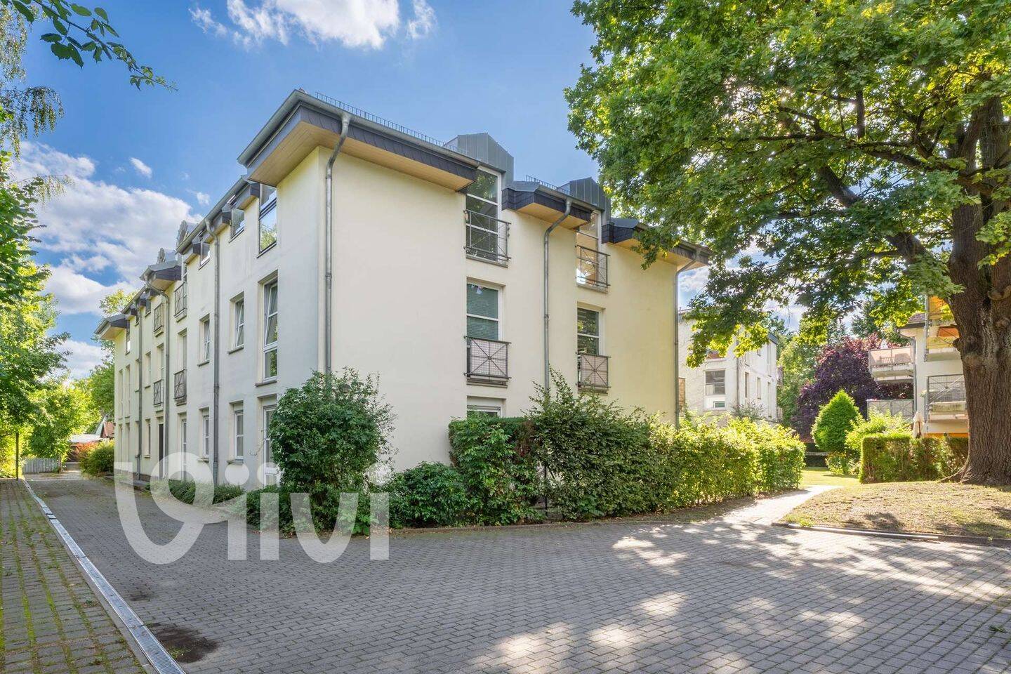 2-Zi.-Wohnung in Woltersdorf: 62,7 m², 1.OG, Balkon, bezugsfrei, modernisiert, Stellplatz optional, 15569 Woltersdorf
