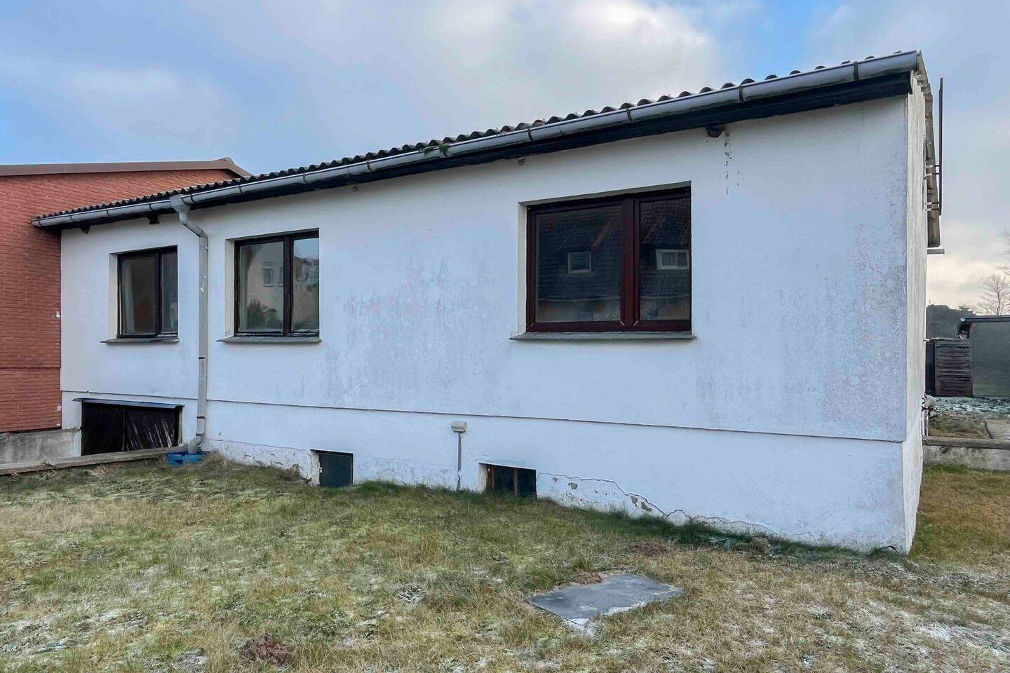 Sanierungsobjekt mit Potenzial – Doppelhaushälfte auf gemeindeeigenem Grundstück mit Erwerbsoption, 17509 Brünzow