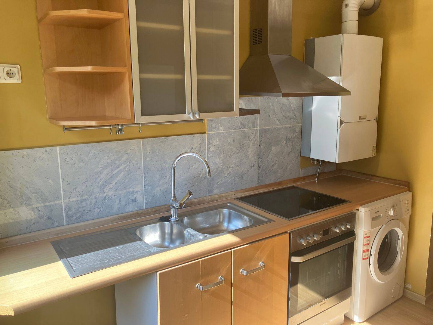 WG-geeignete 3-Zimmer-Wohnung mit Balkon– große Zimmer mit je ca. 20 m², optional mit Garage, 90489 Nürnberg (Gärten bei Wöhrd Rennweg Veilhof Wöhrd)