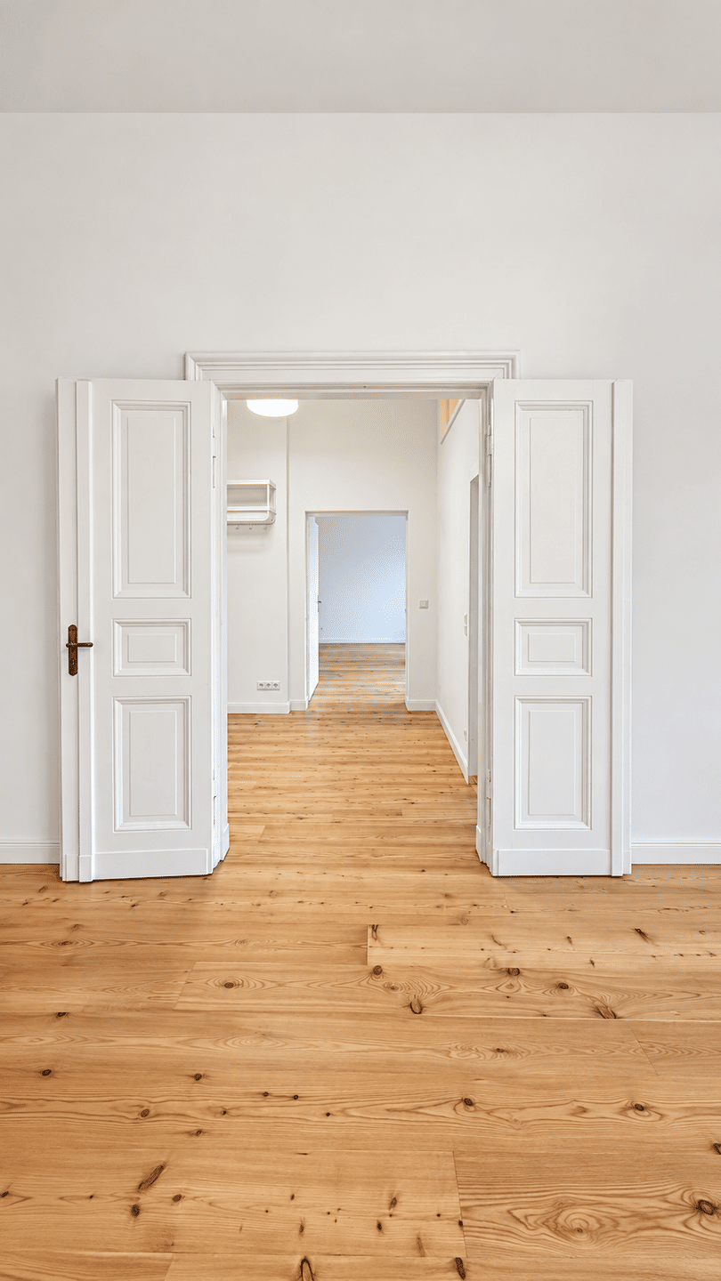 Sanierte Altbauwohnung mit Balkon: 3 Zimmer, 102 m², Dielen & EBK nahe S-Bahn Baumschulenweg, 12437 Berlin (Treptow-Köpenick)
