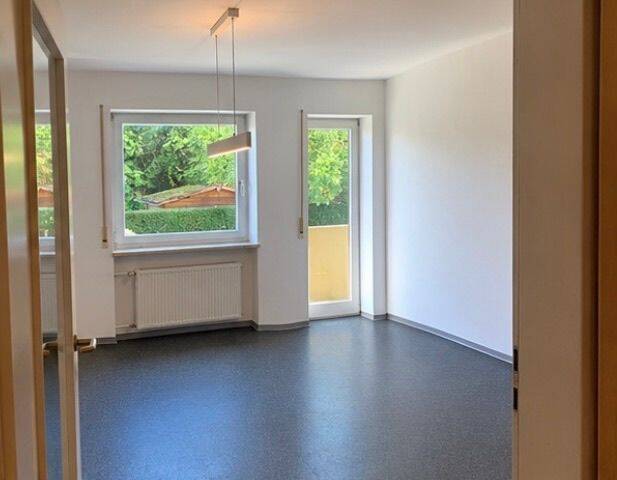 Schöne und helle 2-Zimmerwohnung mit Balkon, EG zu verkaufen, 91710 Gunzenhausen