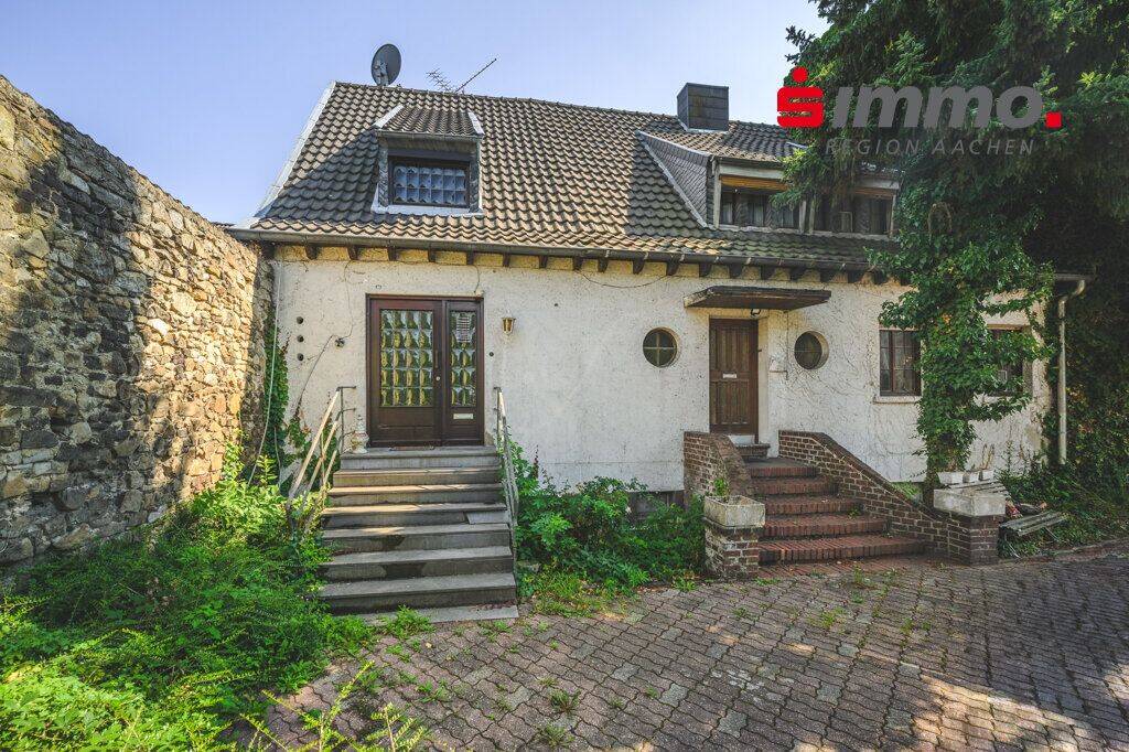 Bezugsfreies Einfamilienhaus in Eschweiler-Weisweiler, 52249 Eschweiler