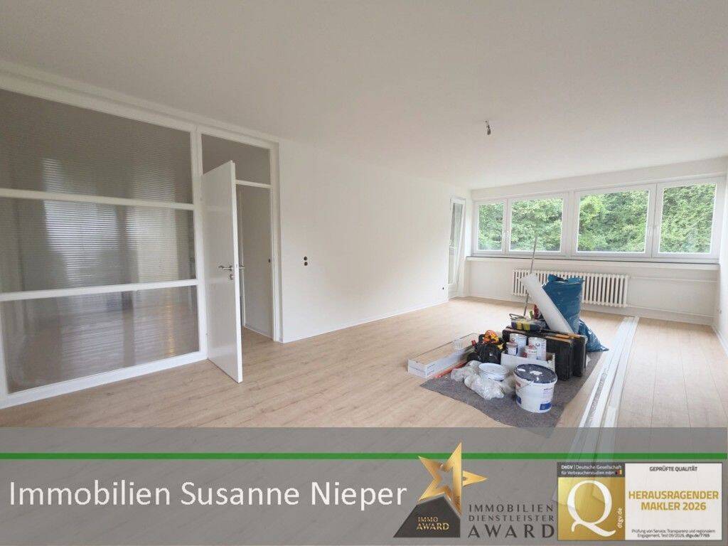 Hell, freundlich, renoviert mit Balkon und Aufzug – KB40WE13, 42327 Wuppertal (Vohwinkel)