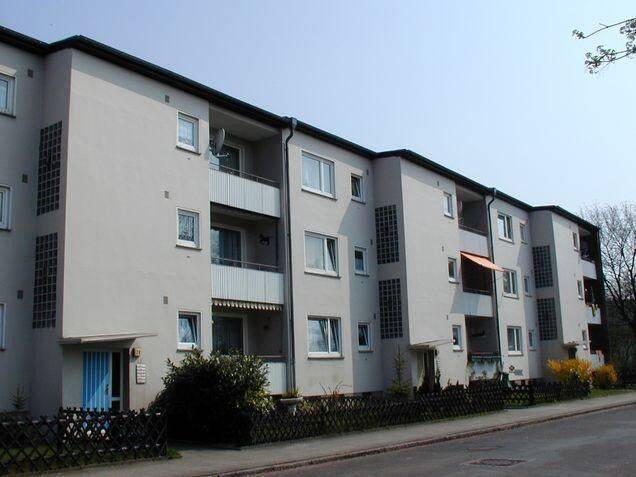 Helle 2,5-Zimmer-Wohnung in Hemelingen, 28309 Bremen (Hemelingen Sebaldsbrück)