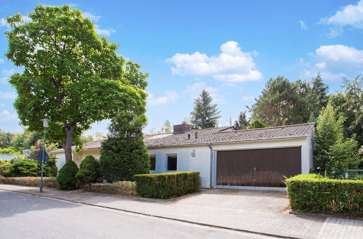 KL-Betzenberg – Großzügiges Wohnhaus mit Doppelgarage in direkter Waldrandlage, 67663 Kaiserslautern (Innenstadt)