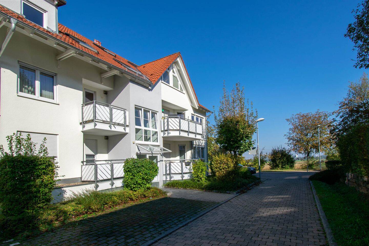 Große 3,5-Zimmerwohnung mit 2 Balkonen in angenehmer Wohnlage, 71732 Tamm