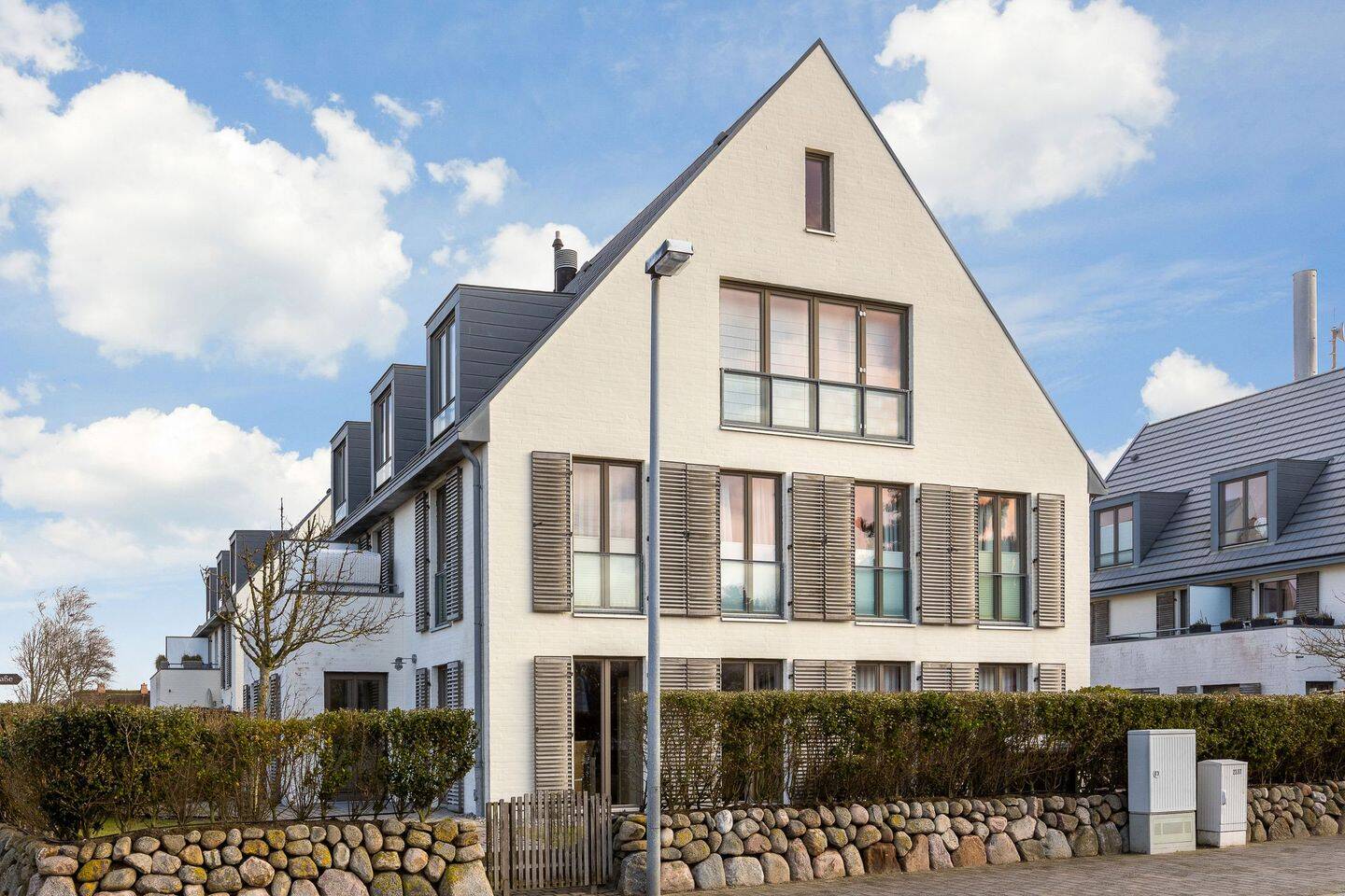 Ferienwohnung am Dorfteich inkl. Tiefgarage & Grundbuch, 25996 Wenningstedt-Braderup (Sylt)