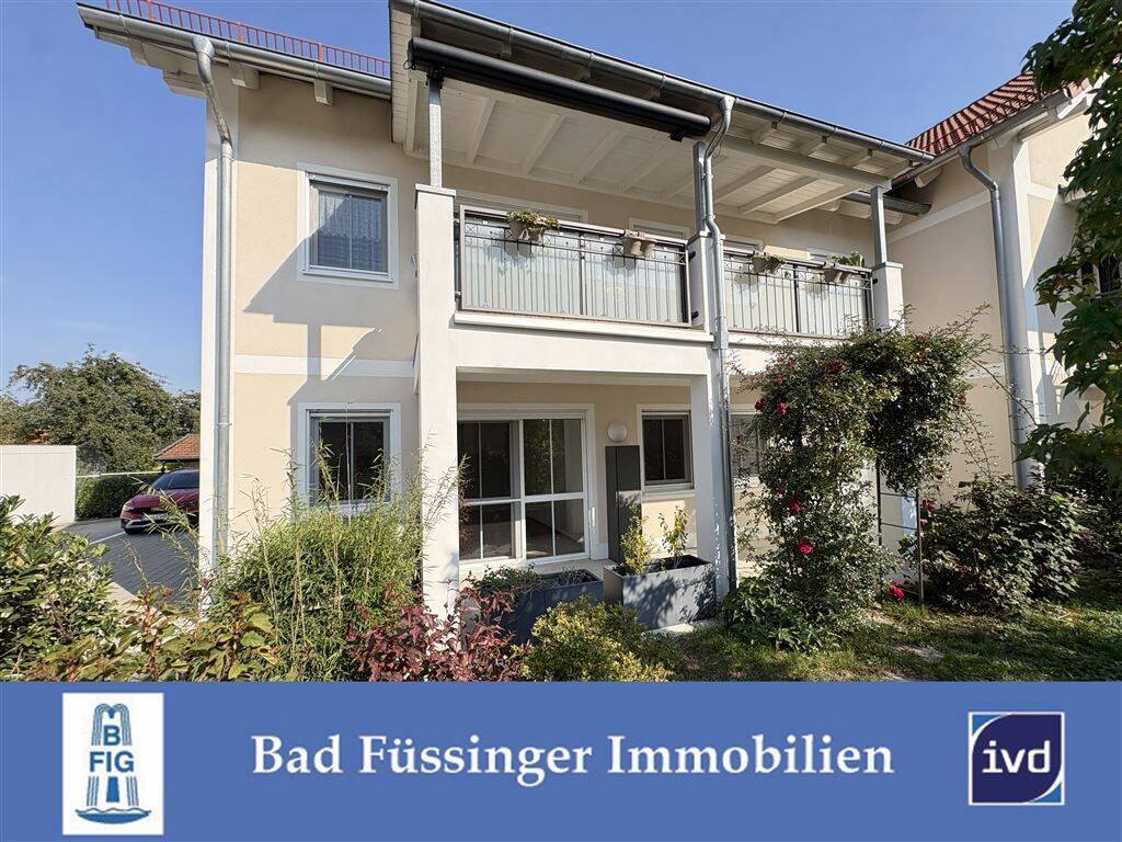 Neuwertige 2 1/2-Zi.-Erdgeschosswohnung mit Gartenanteil, Garage u. Stellplatz, 94072 Bad Füssing