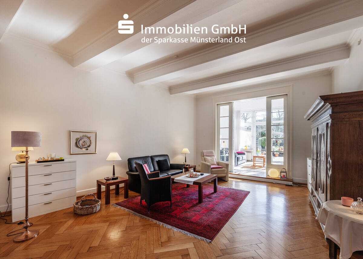 Erdgeschosswohnung (ca. 120 m² Wfl.) mit Altbaucharme in Spitzenlage!, 59302 Oelde