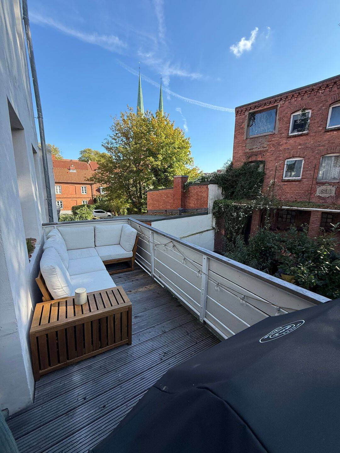 Helle 4-Zimmer-Altbauwohnung mit Balkon im Grünen – Lübeck, Domviertel, 23552 Lübeck (Innenstadt)