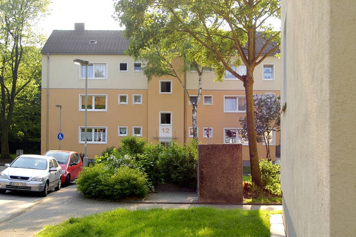 Kisten nehmen und einziehen helle 2-Zimmer-Wohnung in Duisburg Obermeiderich, 47138 Duisburg (Mittelmeiderich Neumühl Obermeiderich Ruhrort Untermeiderich)