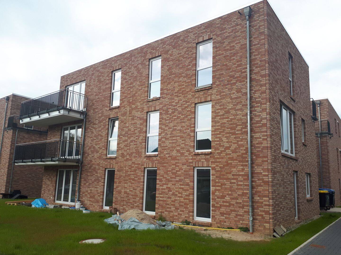 Moderne 2-Zimmer Wohnung mit Balkon Markenküche und Stellplatz, 24558 Henstedt-Ulzburg