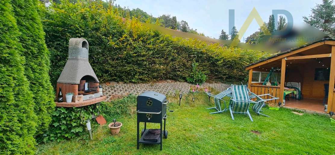 Attraktives Baugrundstück (ca. 310 m²) in Helsa mit Genehmigung für Mehrfamilienhaus., 34298 Helsa