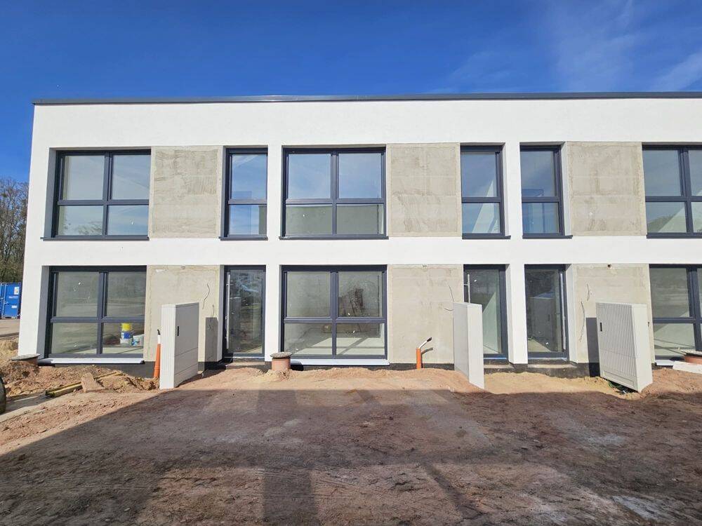 Energieeffiziente Terrassenwohnung – Hochwertige 2 Zimmer mit Fußbodenheizung & Garten & SP, 39175 Biederitz