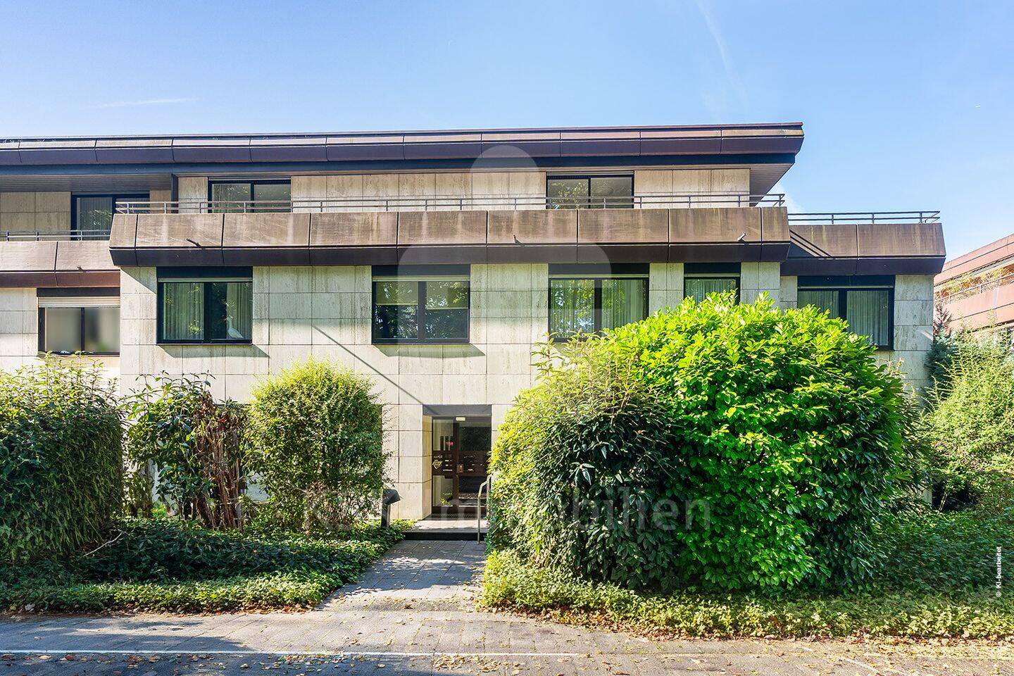 Attraktive 4-Zimmer-Eigentumswohnung mit großem Balkon und Tiefgaragenstellplatz!, 50858 Köln (Lindenthal Junkersdorf Weiden)