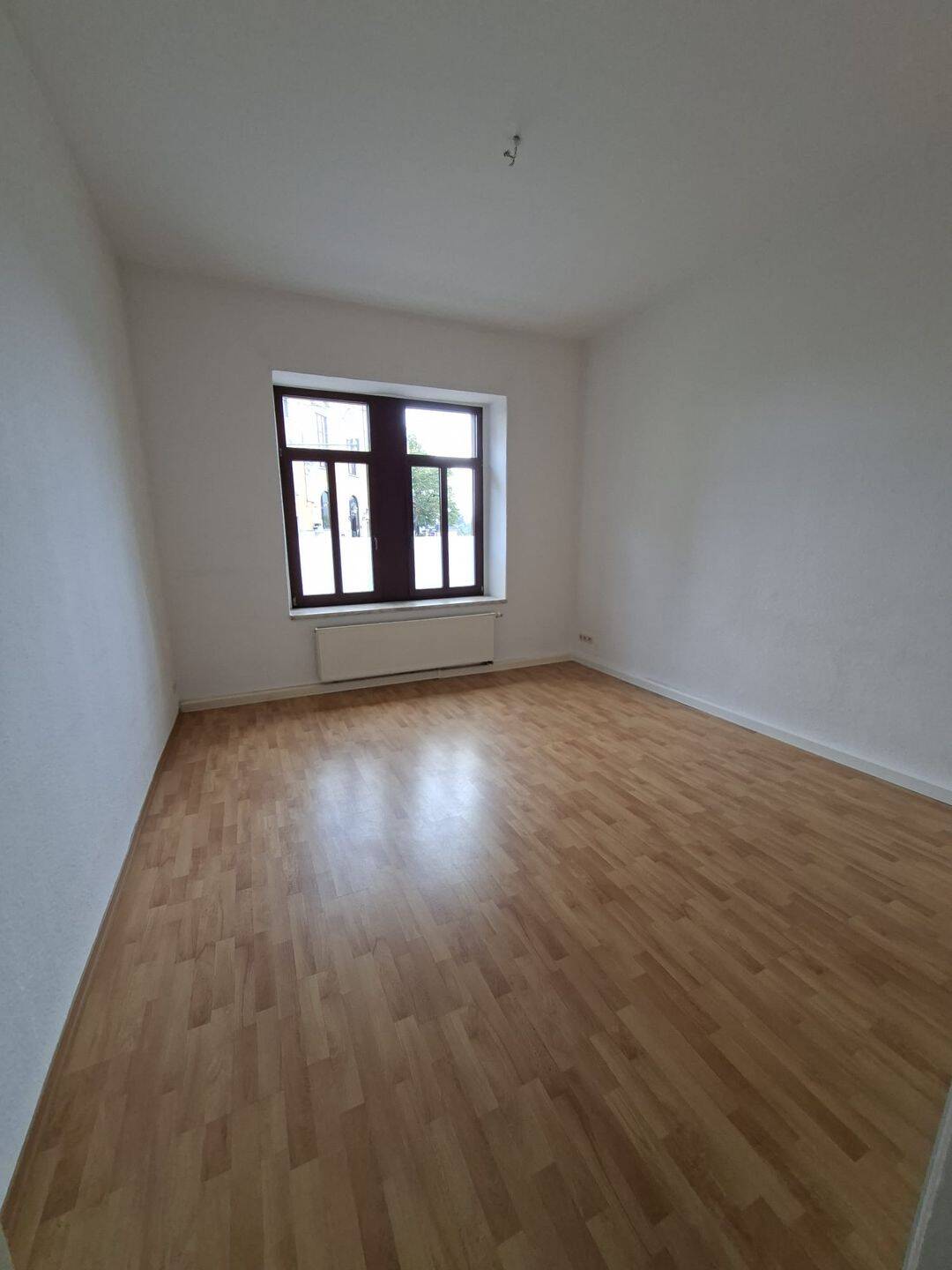 Charmante 3-Zimmer-Altbauwohnung im EG mit EBK & Tageslichtbad in Dresden-Pieschen, 1127 Dresden (Hellerberge Leipziger Vorstadt Mickten Pieschen-Nord/Trachenberge Pieschen-Süd)