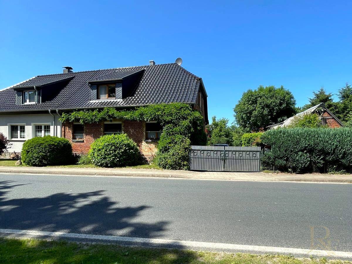 Haus mit großem Garten und ca. 140 m² in Neu Boltenhagen, 17509 Neu Boltenhagen