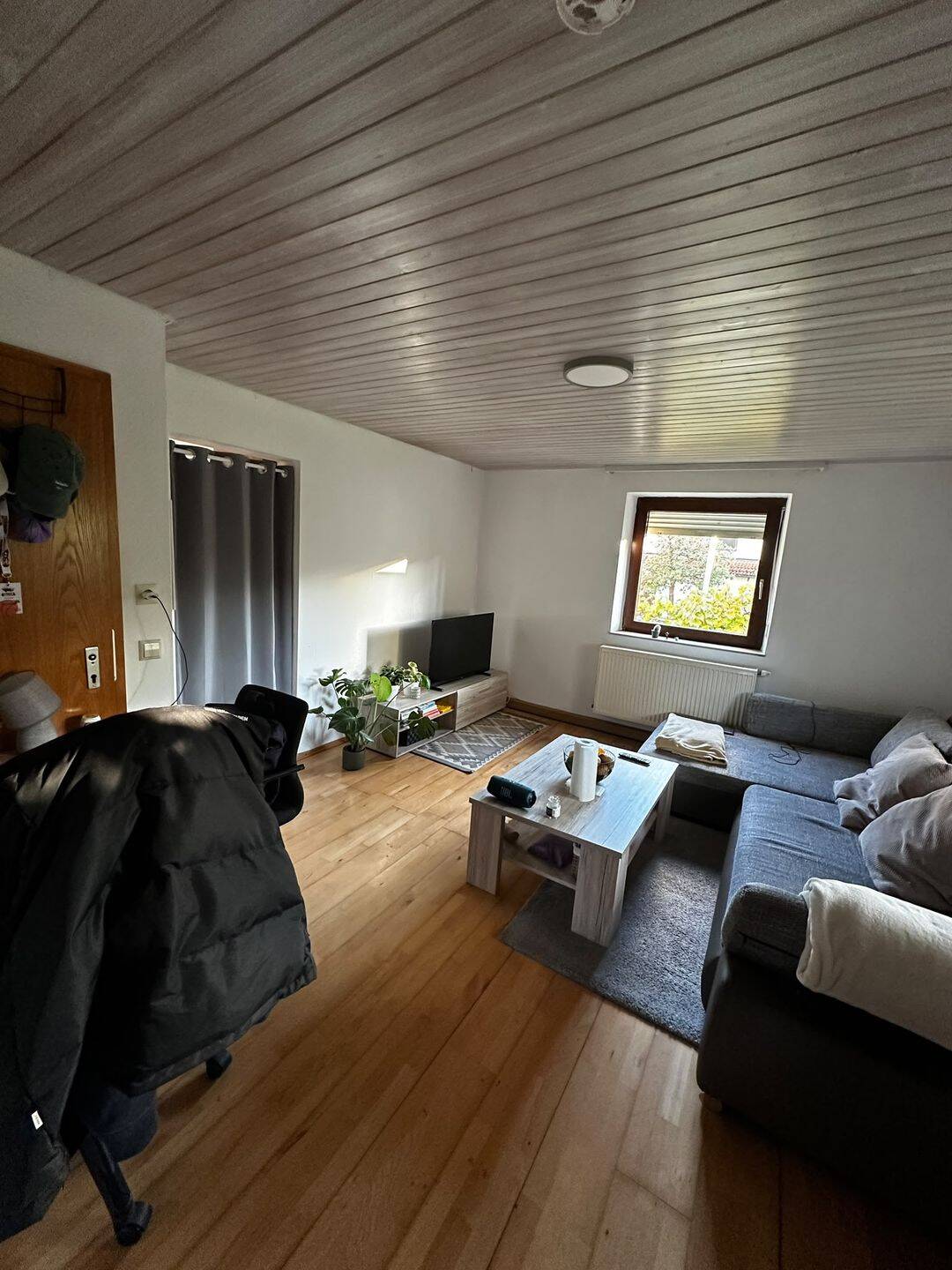 Helle 2-Zimmer-Wohnung mit Einbauküche und Stellplatz zu vermieten, 74564 Crailsheim