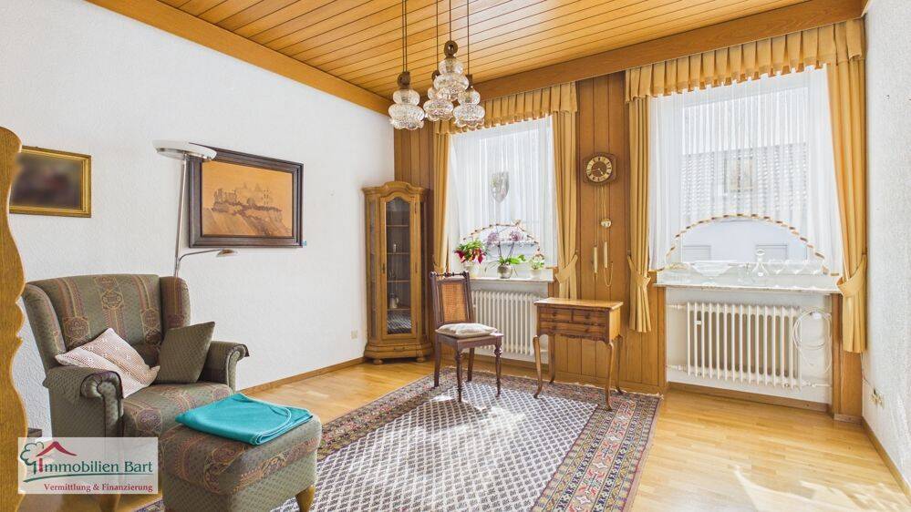 GRENZNÄHE LUXEMBURG: GERÄUMIGES WOHNHAUS MIT 5 SCHLAFZIMMER / 3 BÄDER / GARAGE UND GARTEN!, 54450 Freudenburg