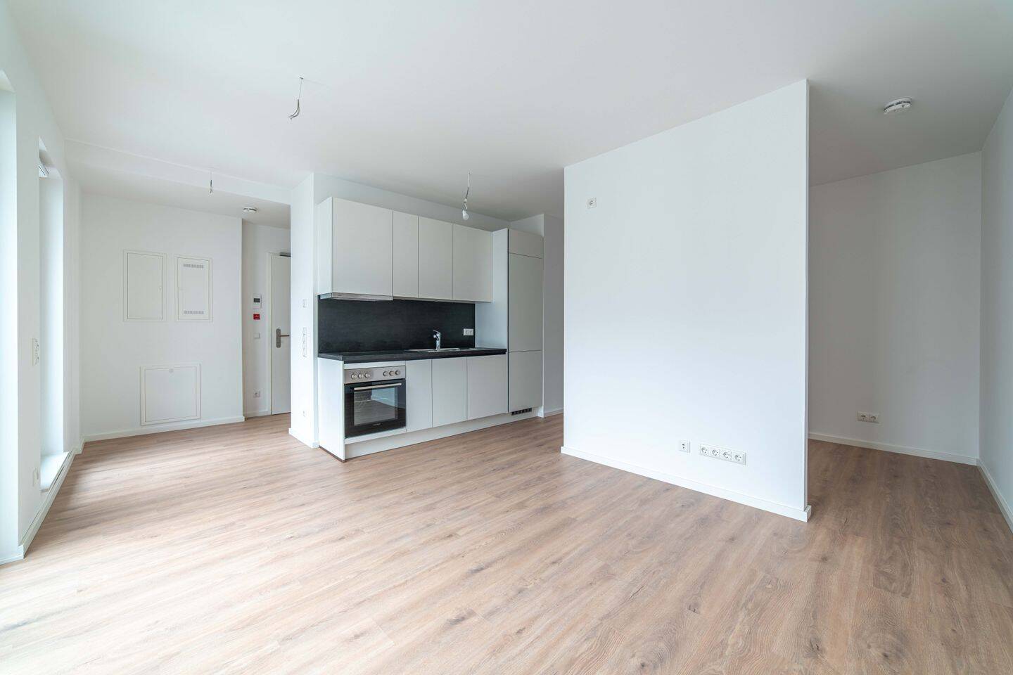 Courtyard-Facing Manhattan-Style Studio with Balcony Apt 235, 10247 Berlin (Friedrichshain-Kreuzberg Friedrichshain Prenzlauer Berg)