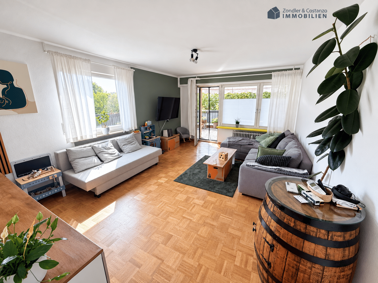 GROSSZÜGIGES WOHNEN: 4,5-Zi.-Whg. * Terrasse * große Garage * EBK * S-Rohracker * frei!, 70329 Stuttgart (Hedelfingen Obertürkheim Rohracker Uhlbach)