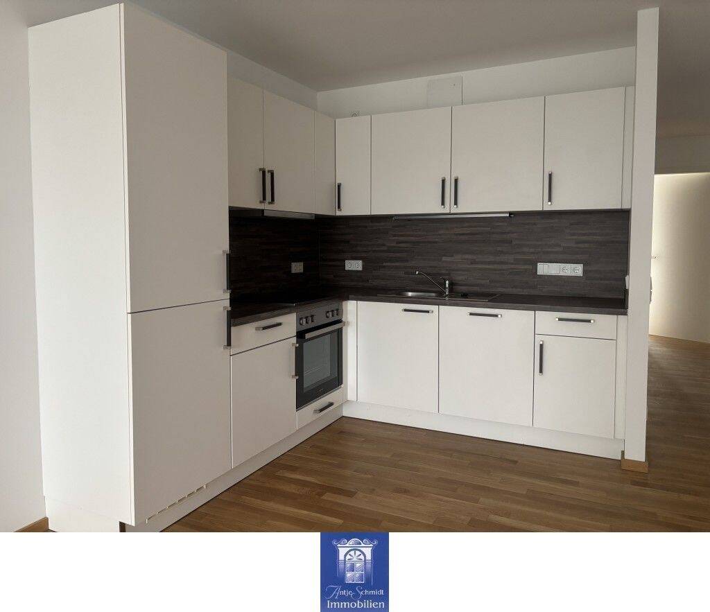 Zentrale Familienwohnung! 2 Bäder! Terrasse!, 1067 Dresden (Friedrichstadt Innere Altstadt Wilsdruffer Vorstadt/Seevorstadt-West)