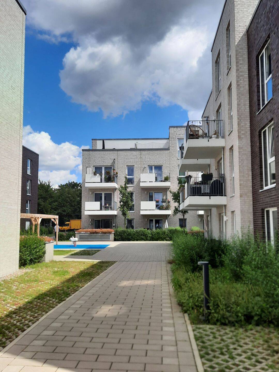 Großzügige 3-Zimmer-Wohnung mit Balkon in Norderstedt, 22844 Norderstedt