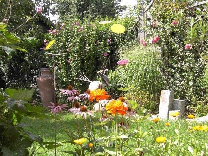 Sonnige 3-Zimmer-Wohnung mit großer Terrasse und traumhaften Garten in 6-Familien-Haus, 84453 Mühldorf a. Inn